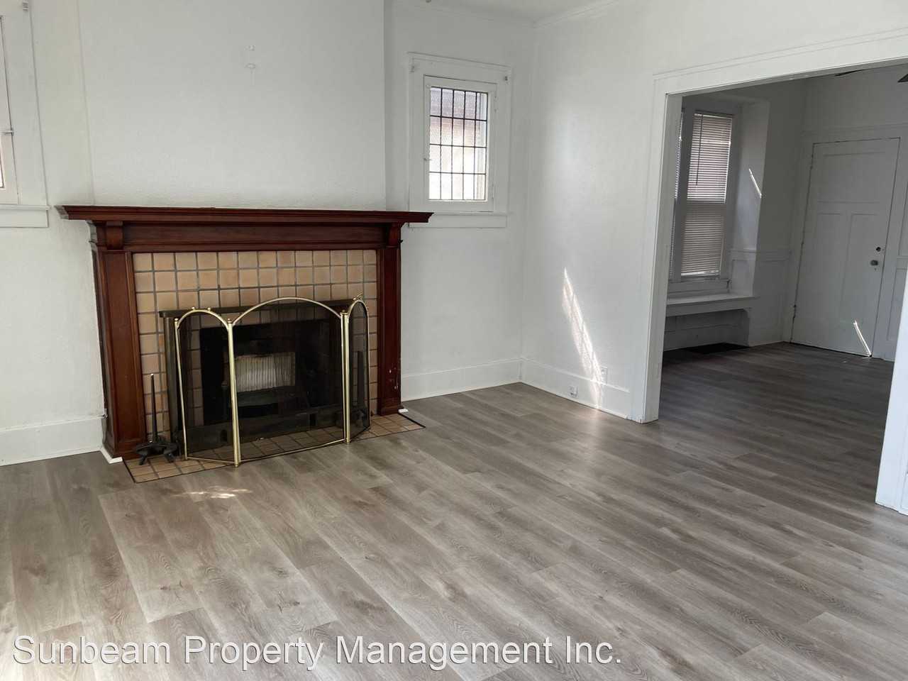 1116 Carmel St - Photo 2 of 9