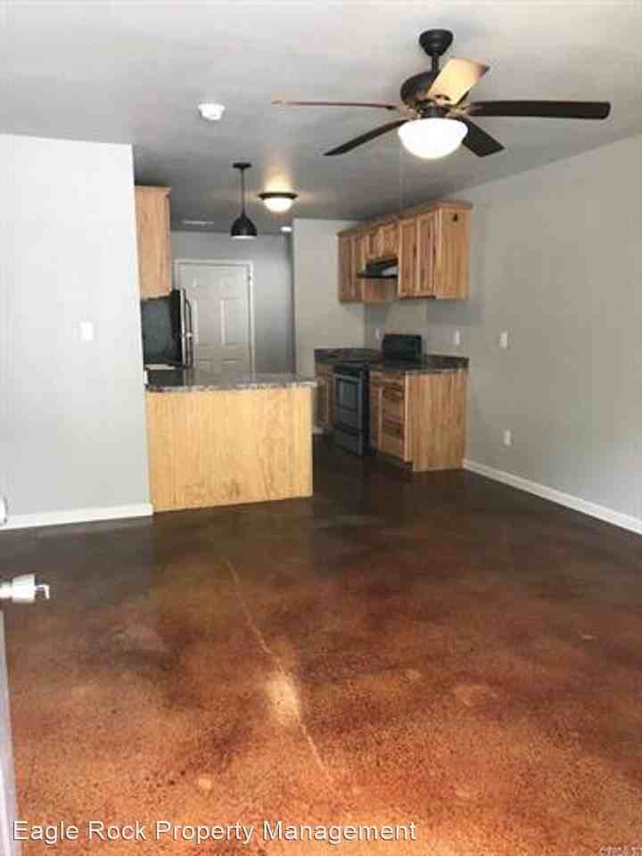 1 Lark Pl - Photo 3 of 7