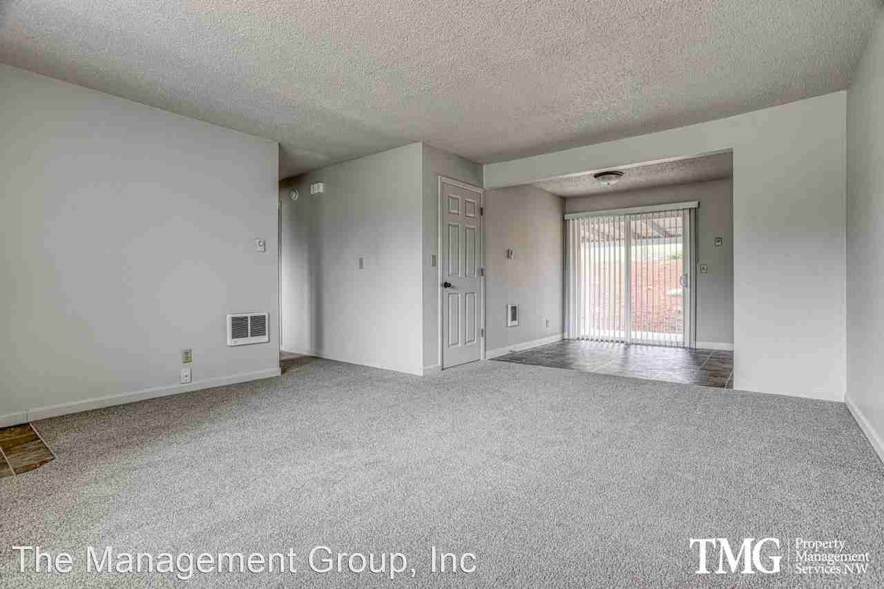 7312 Nw 1st Ave - Photo 3 of 22