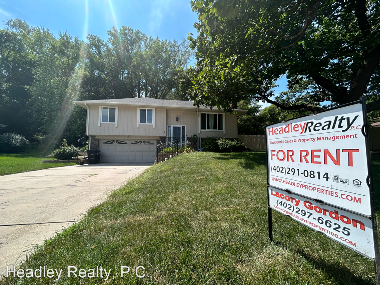 7942 Raven Oaks Dr - Photo 2 of 22