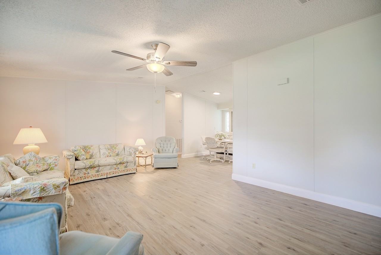 3523 Se 35th Ave #NA - Photo 3 of 18