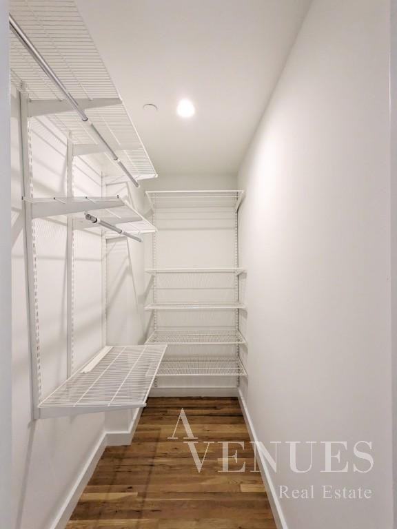 W 15th St #519 - Photo 3 of 6