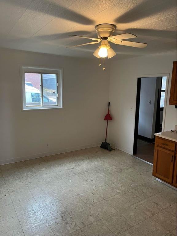 403 W 8th Ave - Photo 2 of 11