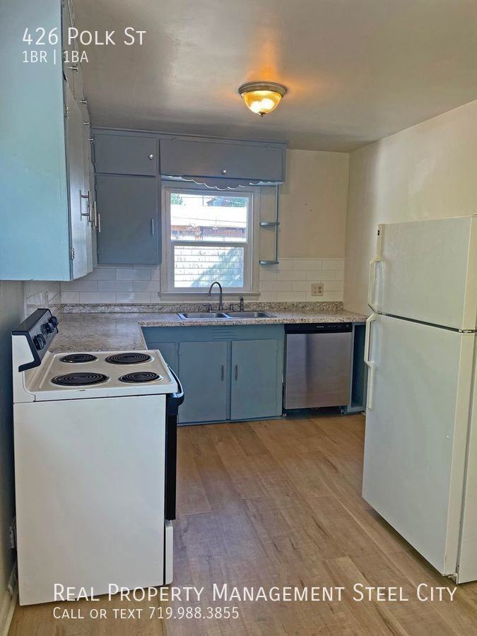 426 Polk St - Photo 2 of 7