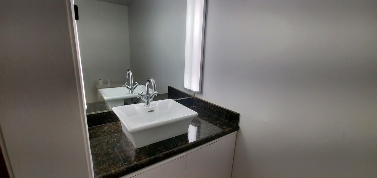 83 Scollard St - Photo 4 of 20