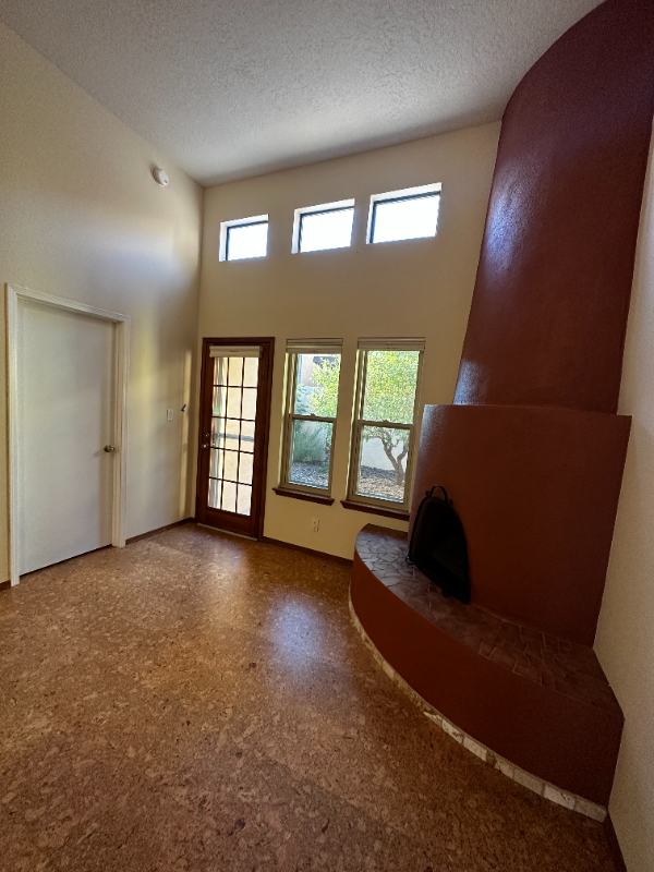 13115 Terragon Pl Ne - Photo 4 of 23