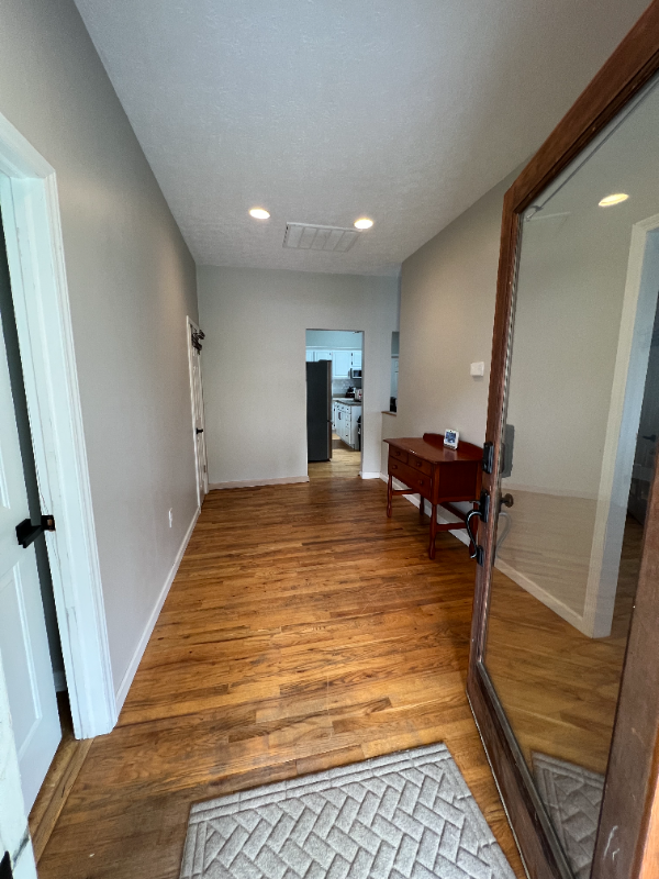 1117 2nd St - Photo 3 of 32