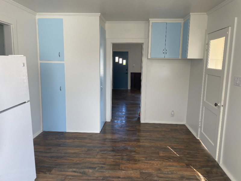 311 N Whipple St - Photo 3 of 11