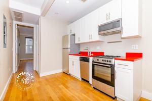 featured image of 250 Melrose St #2L