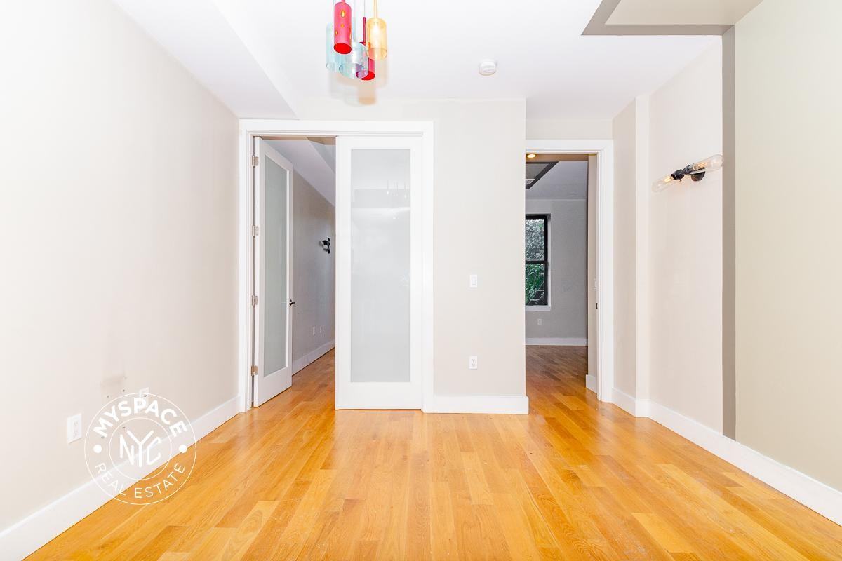 250 Melrose St #2L - Photo 4 of 12