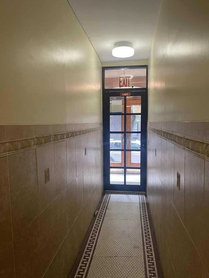 337 West 19th Street #E - Photo 2 of 7