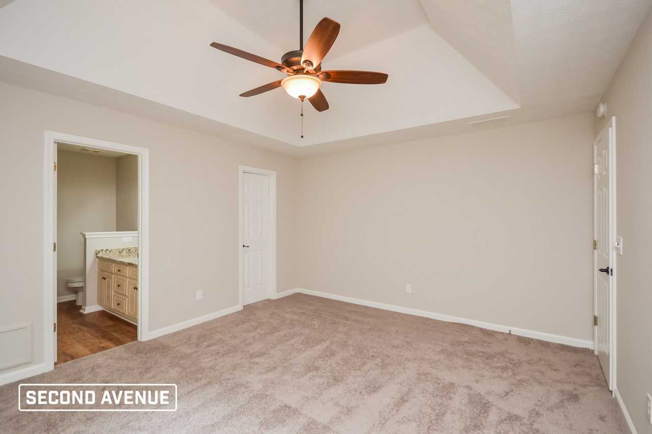 125 Flowers Dr - Photo 7 of 17