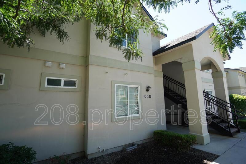 10041 W Garverdale Ln - Photo 3 of 27