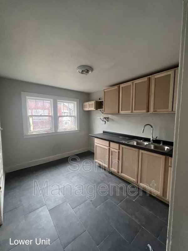 5342 Oregon St - Photo 6 of 11