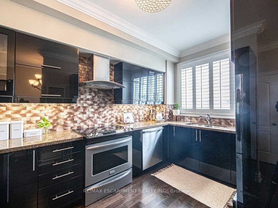 2468 Scholars Common - Photo 3 of 10