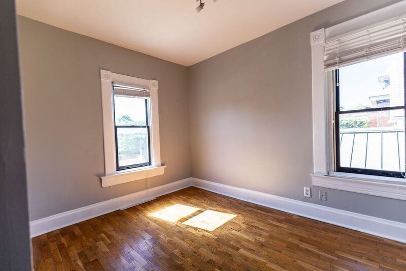 221 Thurman Ave #221THRMAN - Photo 2 of 24