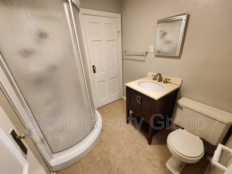 3112 Harrison Ave - Photo 7 of 9