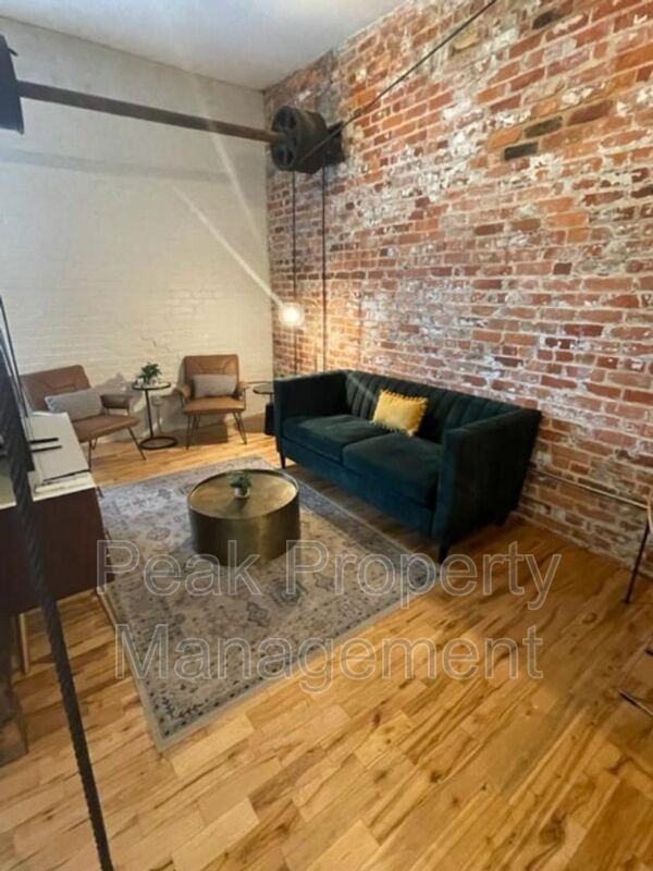 257 E Bank St #10 - Photo 2 of 7