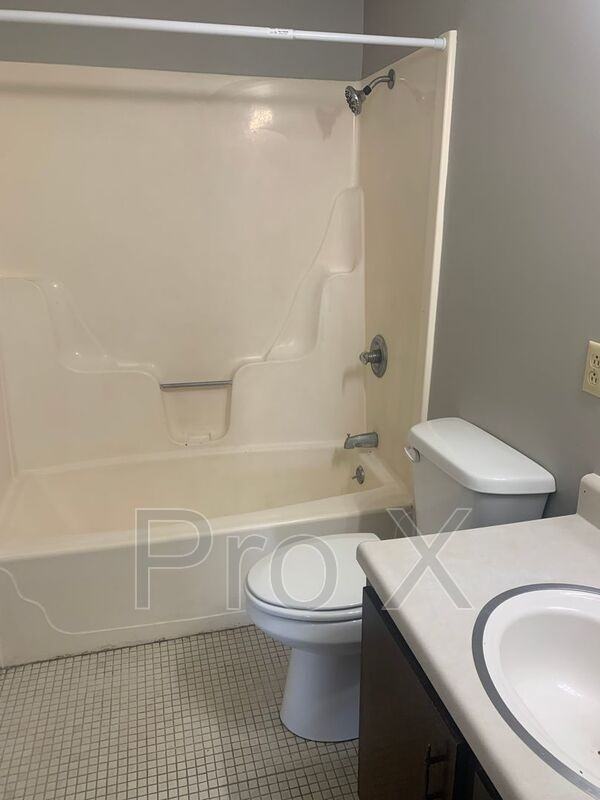 2037 S River St - Photo 5 of 12