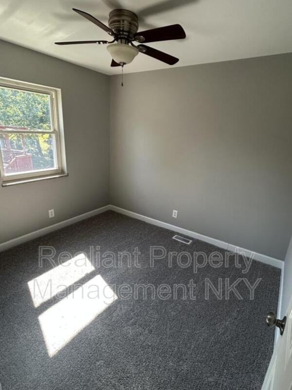 22 Tripoli Ln - Photo 3 of 10