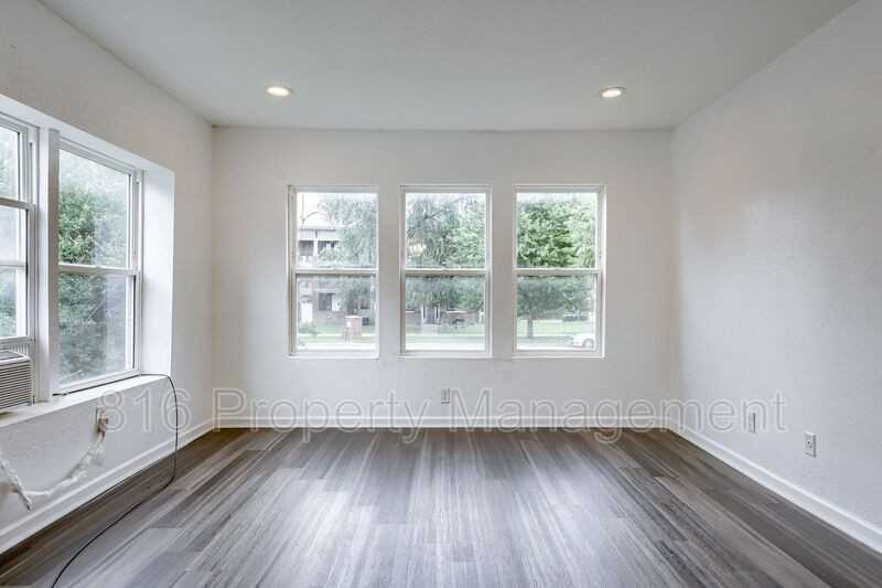 2706 Benton Blvd #1N - Photo 3 of 44