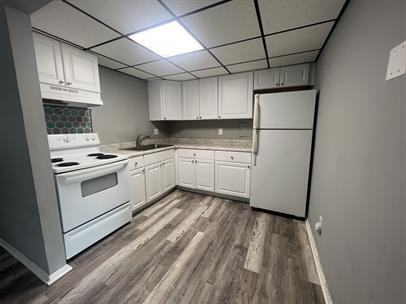 557 Ashland Avenue - Photo 2 of 18