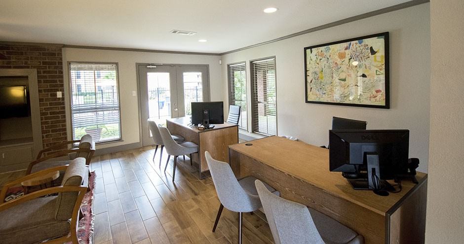 Captain's Landing Apartments - Photo 7 of 48