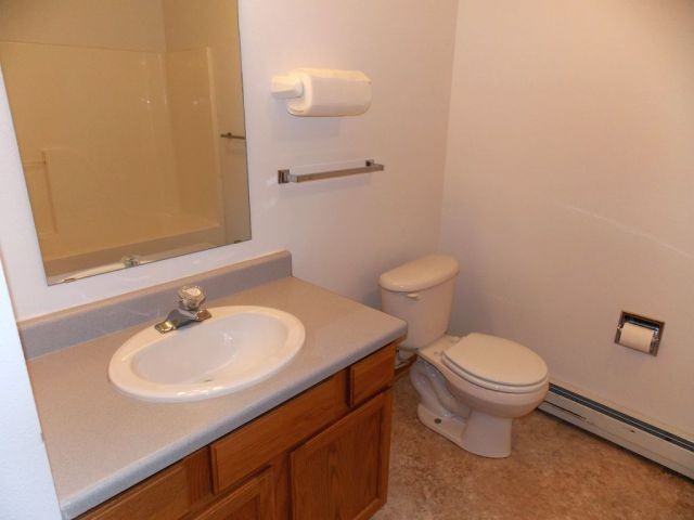 522 Airport Rd - Photo 4 of 5
