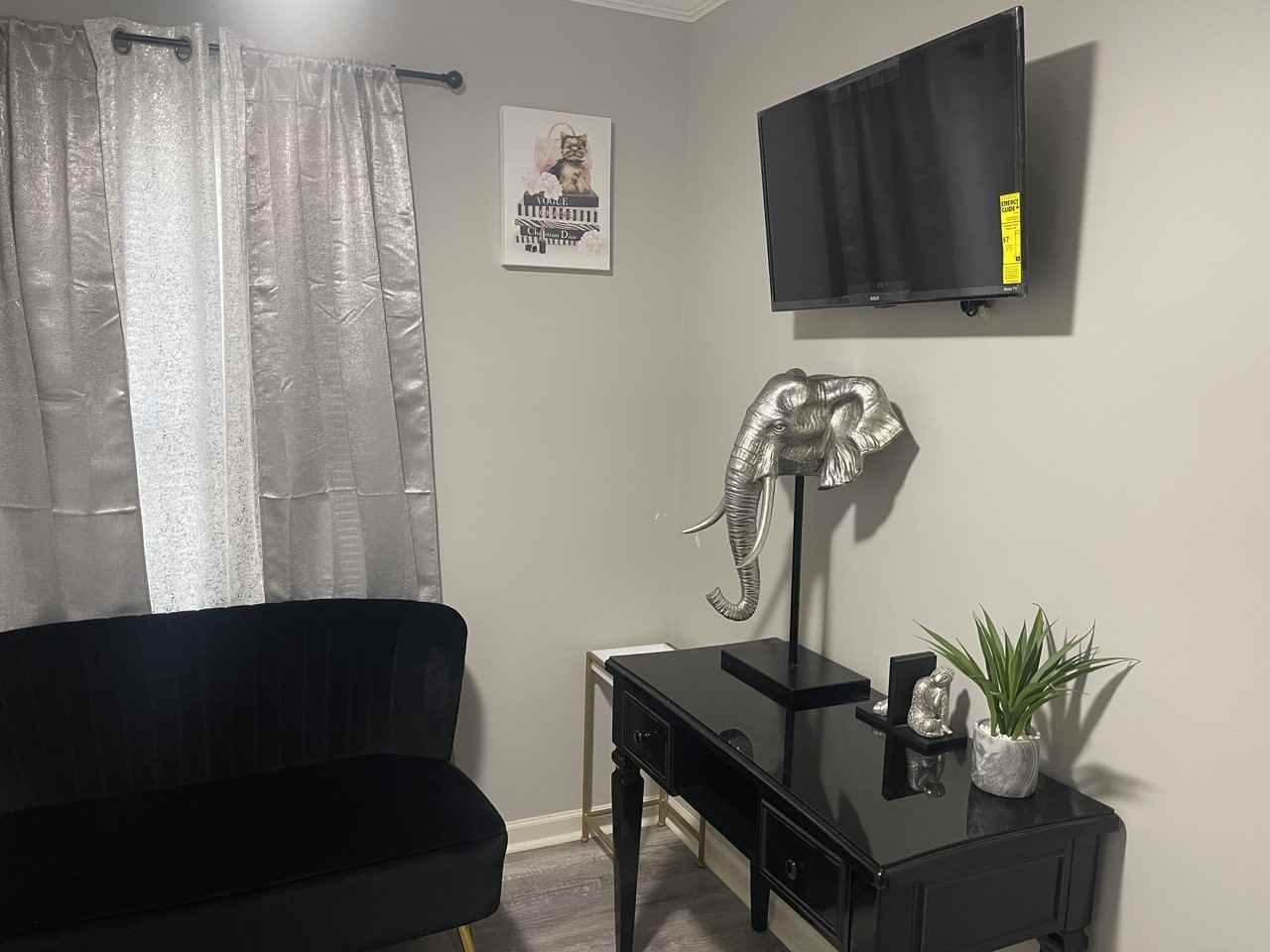 5969 N Galvez St - Photo 3 of 15