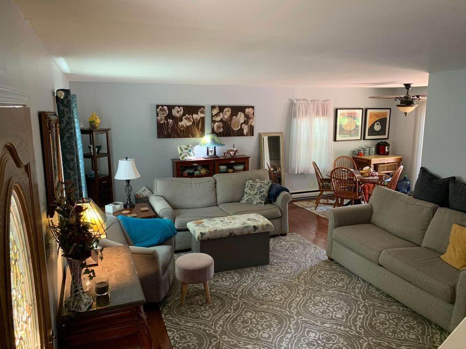 10264 Cherylann Rd - Photo 4 of 15