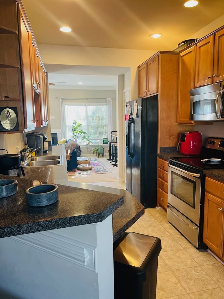 6737 N Grand Brook Cir - Photo 6 of 21