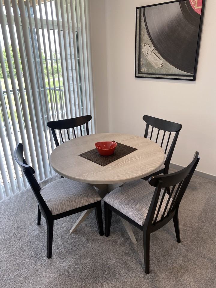 80 E Home St - Photo 3 of 36