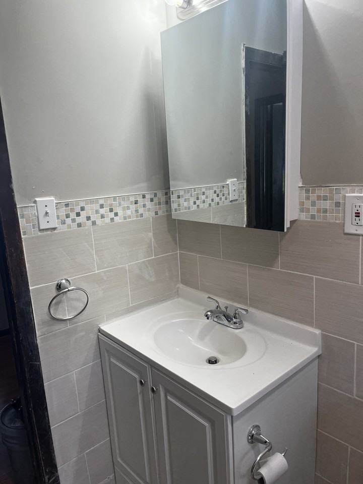 590 Beechmont Ave - Photo 2 of 16