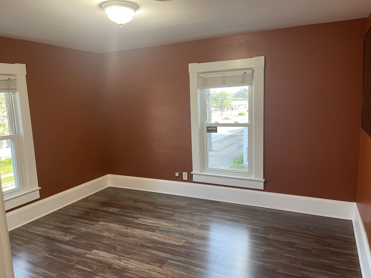 150 Court St - Photo 3 of 12