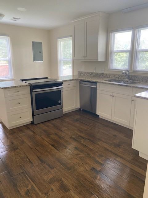 15 Hickory St - Photo 3 of 30