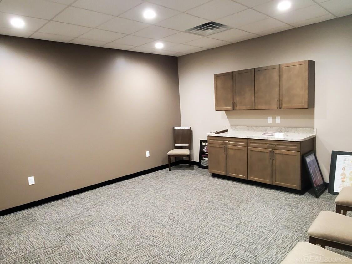 15300 21 Mile Rd - Photo 7 of 7