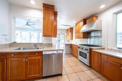 1916 E River Ter - Photo 2 of 42