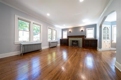 1916 E River Ter - Photo 3 of 42