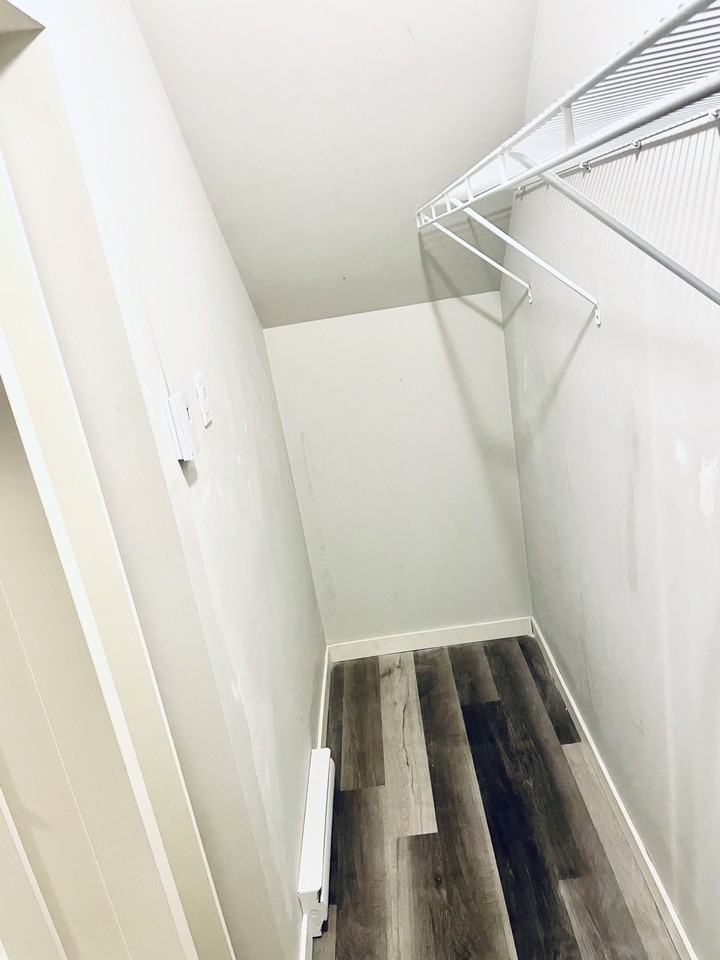 27569 27A Avenue - Photo 6 of 7