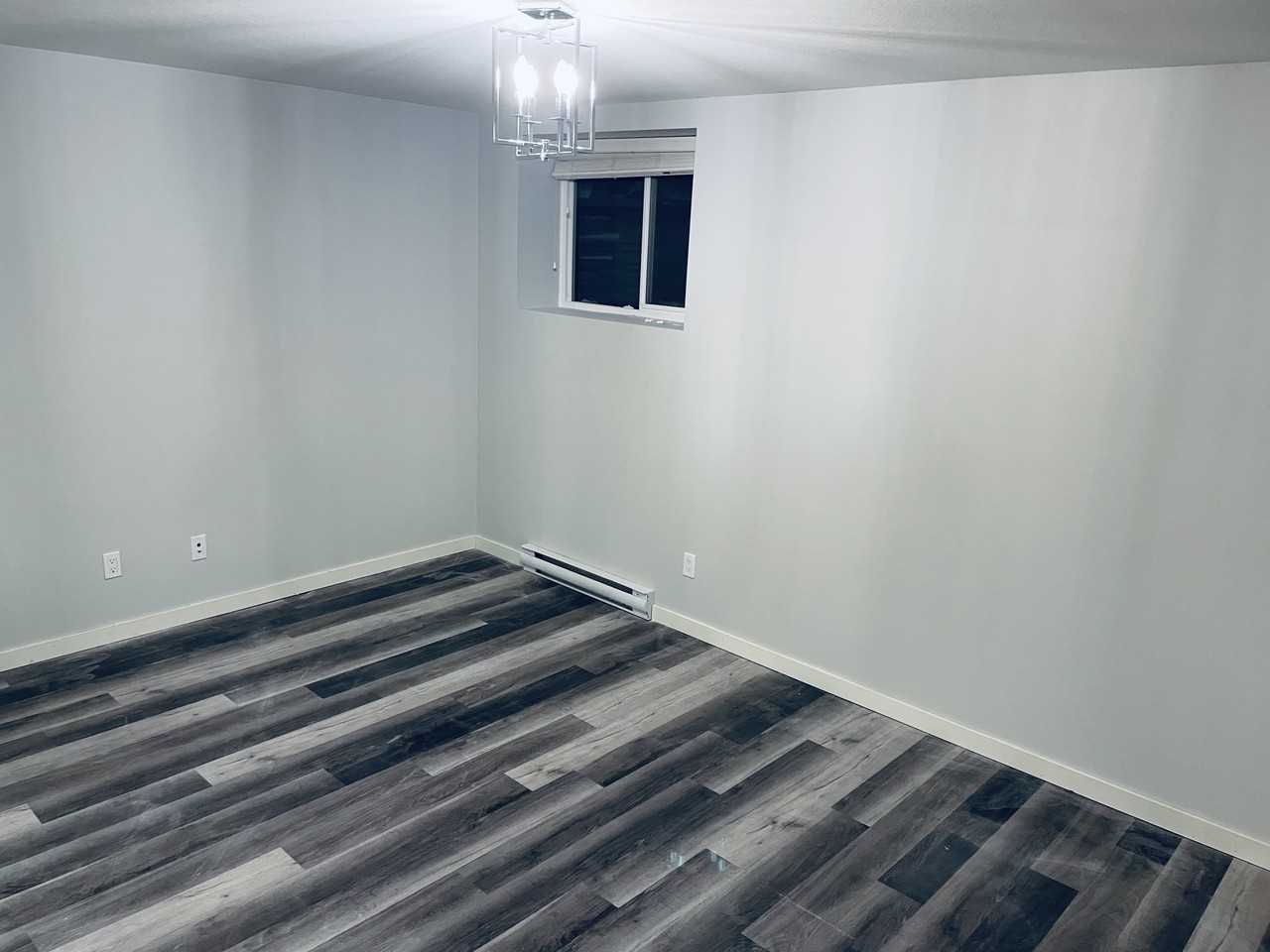 27569 27A Avenue - Photo 4 of 7