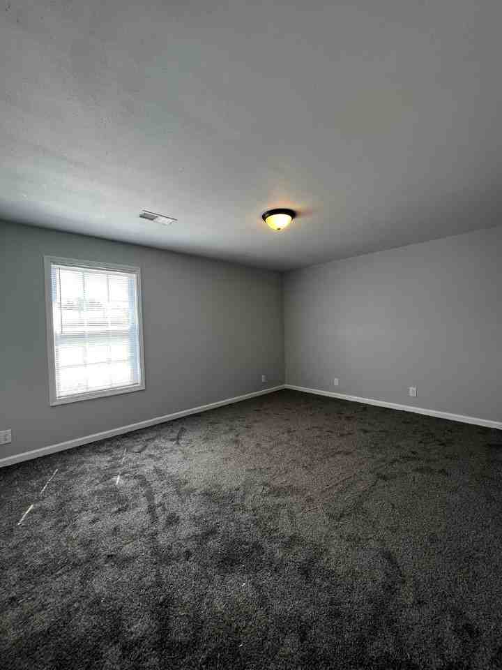 374 Jack Miller Blvd Apt E - Photo 7 of 12