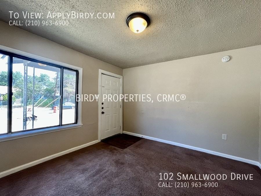 102 Smallwood Dr - Photo 3 of 22