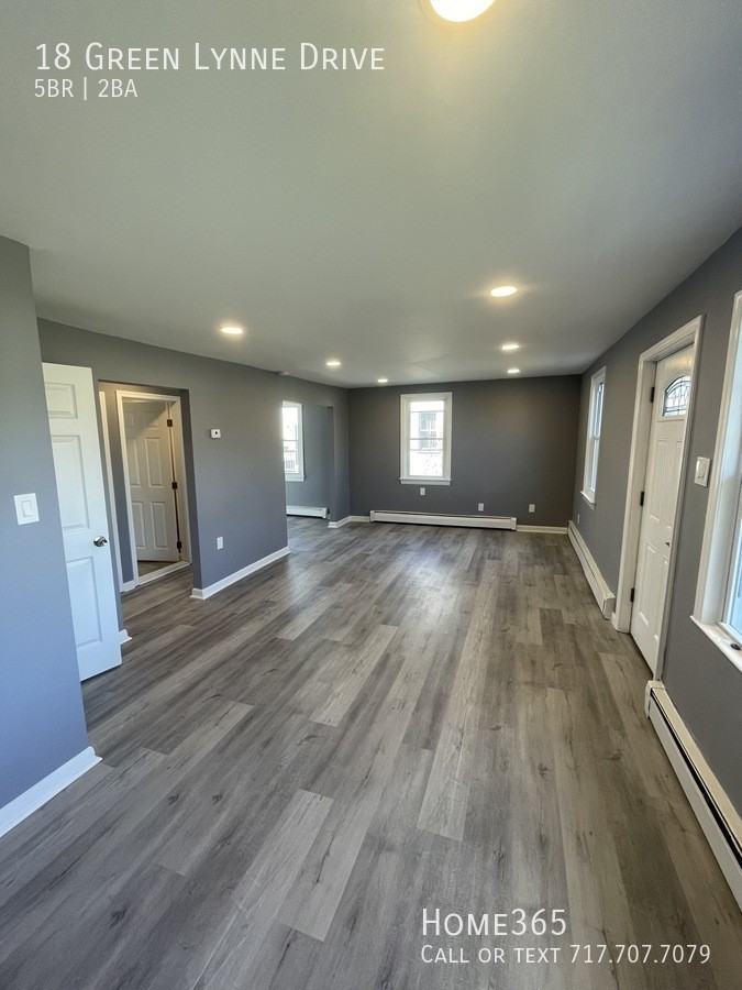 18 Green Lynne Dr - Photo 3 of 19