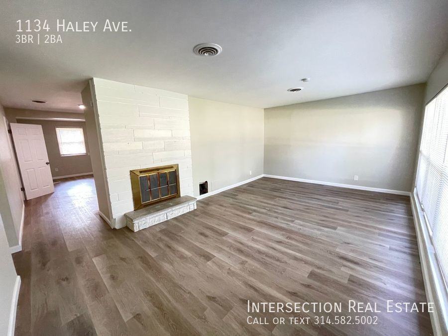 1134 Haley Ave - Photo 3 of 19