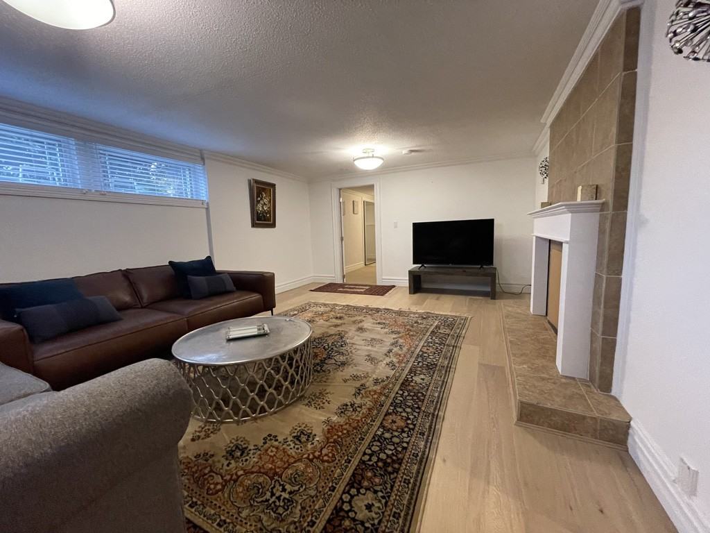 3392 Delbrook Ave - Photo 2 of 13