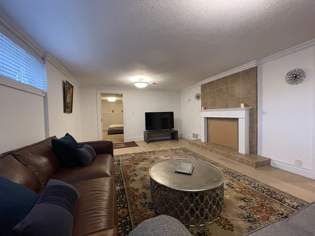 3392 Delbrook Ave - Photo 3 of 13