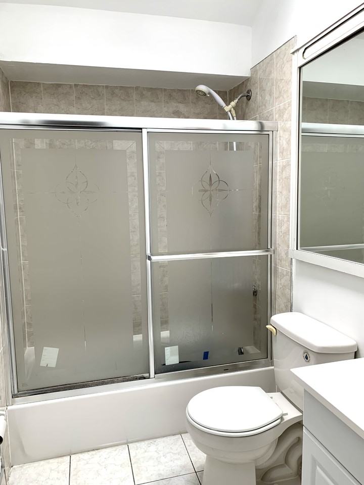 107 Richmond Hill Rd #TH - Photo 3 of 4