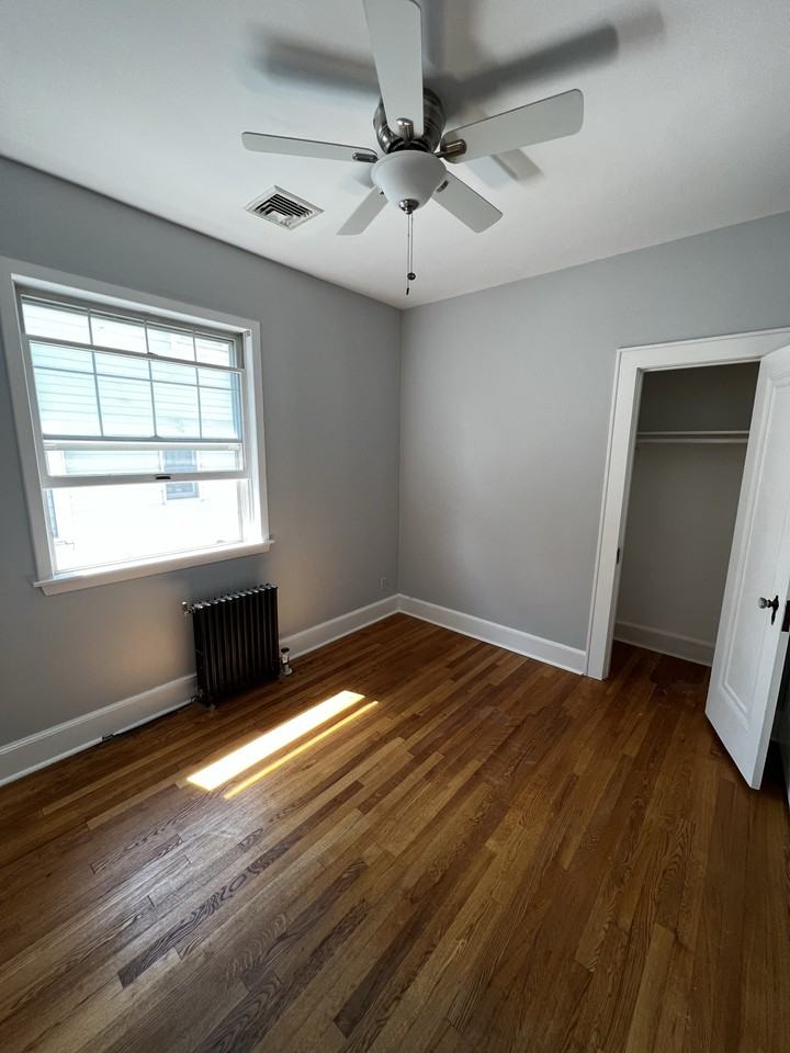 34 Lewis Pl #2 - Photo 3 of 8