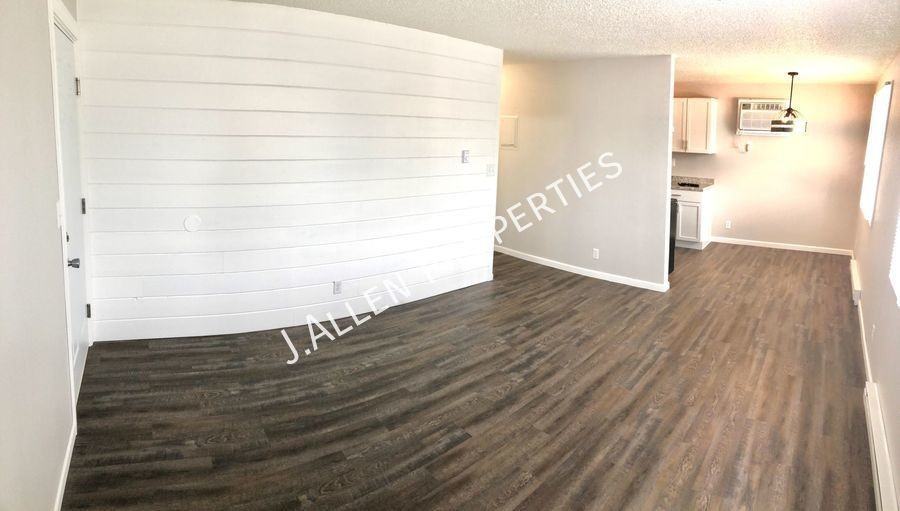 1900 Parker Cir #D - Photo 4 of 16