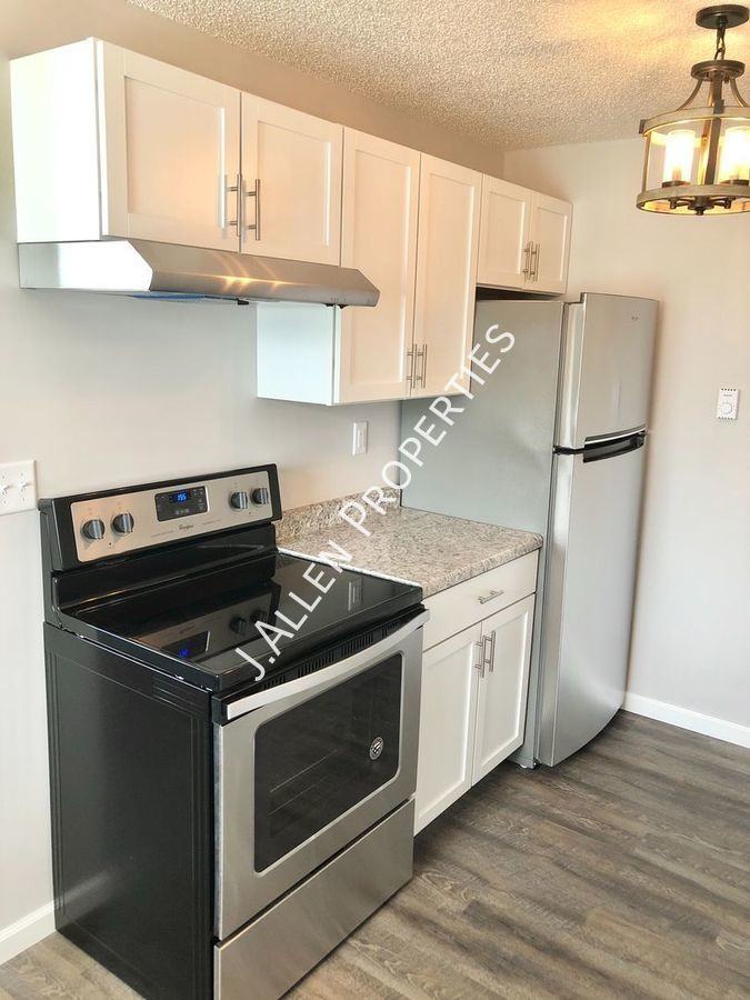 1900 Parker Cir #D - Photo 6 of 16